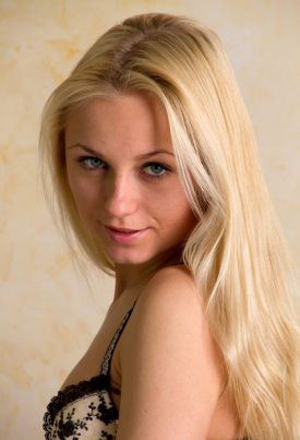 Влада  - Путана Санкт-Петербурга, размер груди 2, метро Площадь Александра Невского